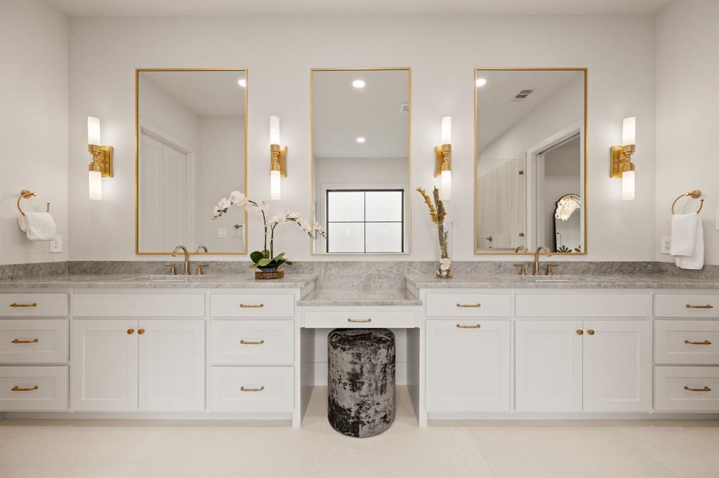 Eastpointe Ter - Residential