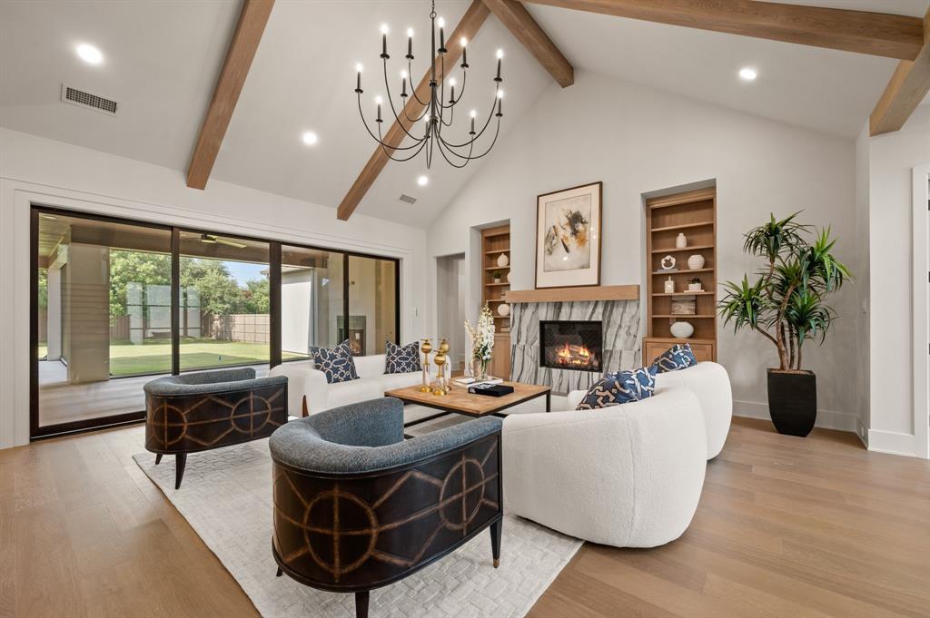 Eastpointe Ter - Residential