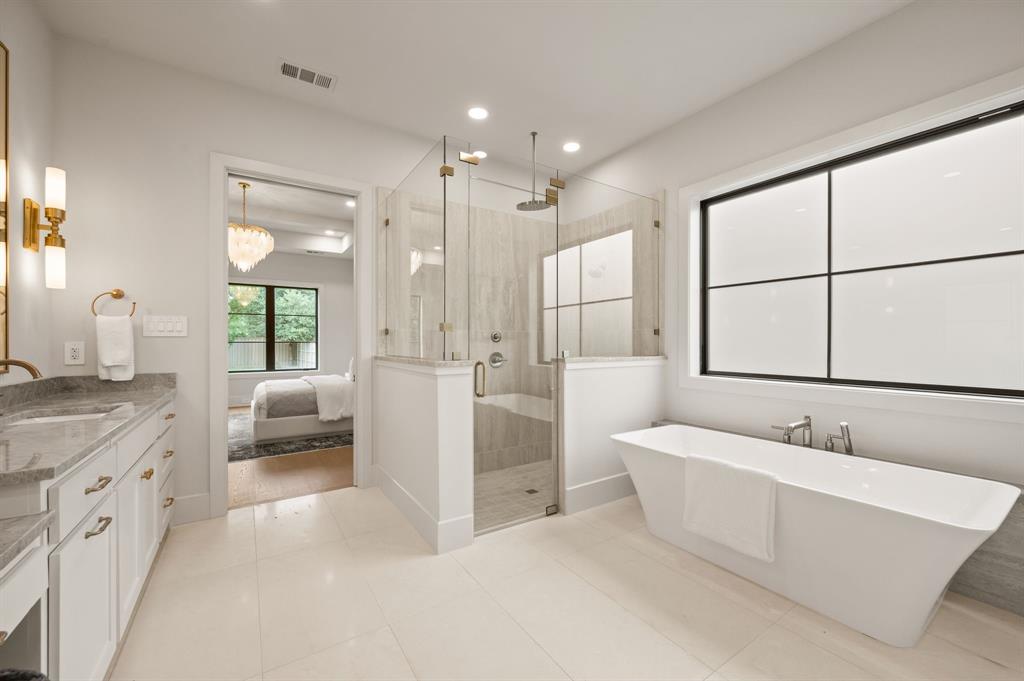 Eastpointe Ter - Residential