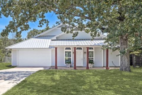 307 Sagebrush Drive Oak Point TX 75068