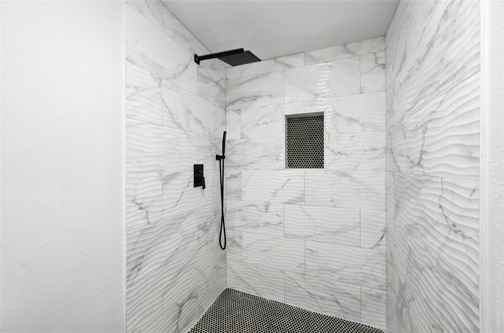 Colonial Annex - Residential