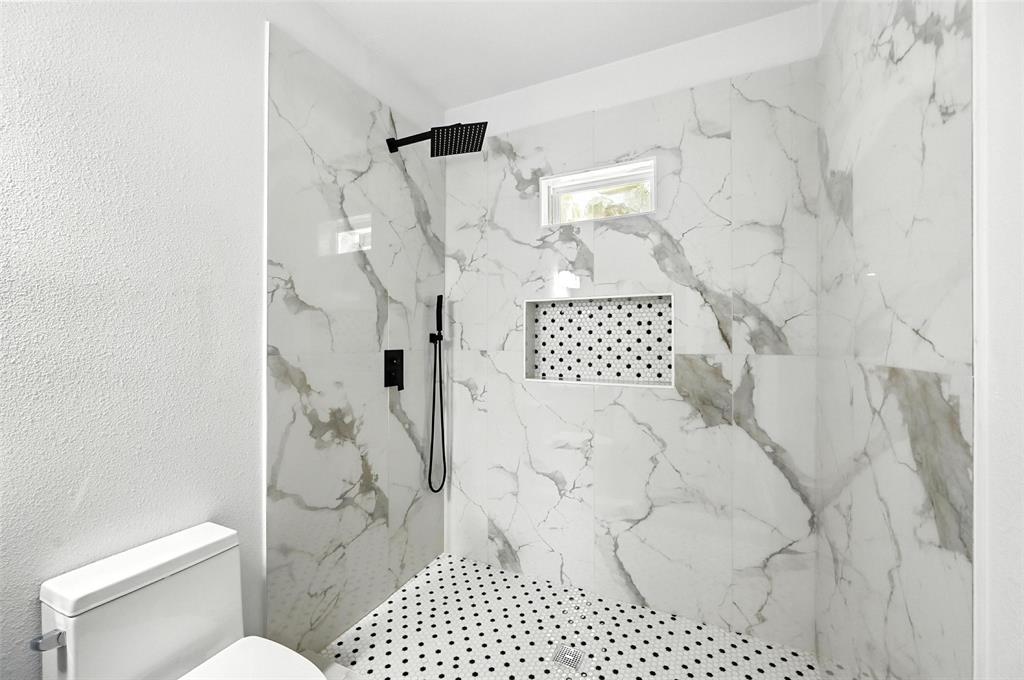 Colonial Annex - Residential