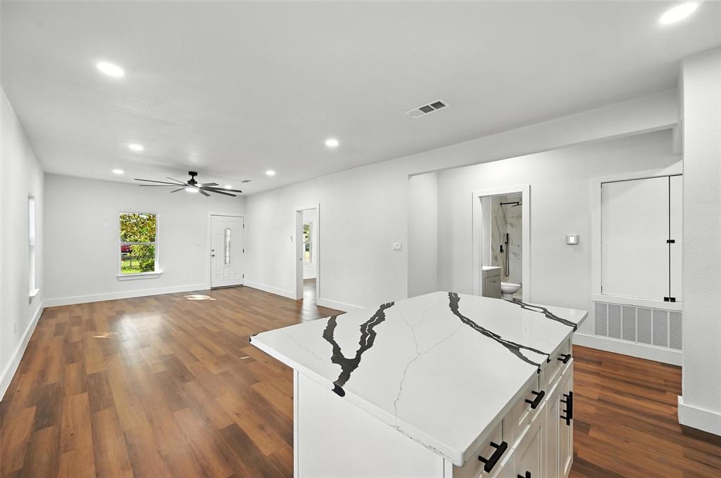 Colonial Annex - Residential