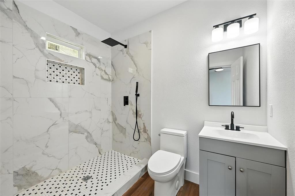 Colonial Annex - Residential