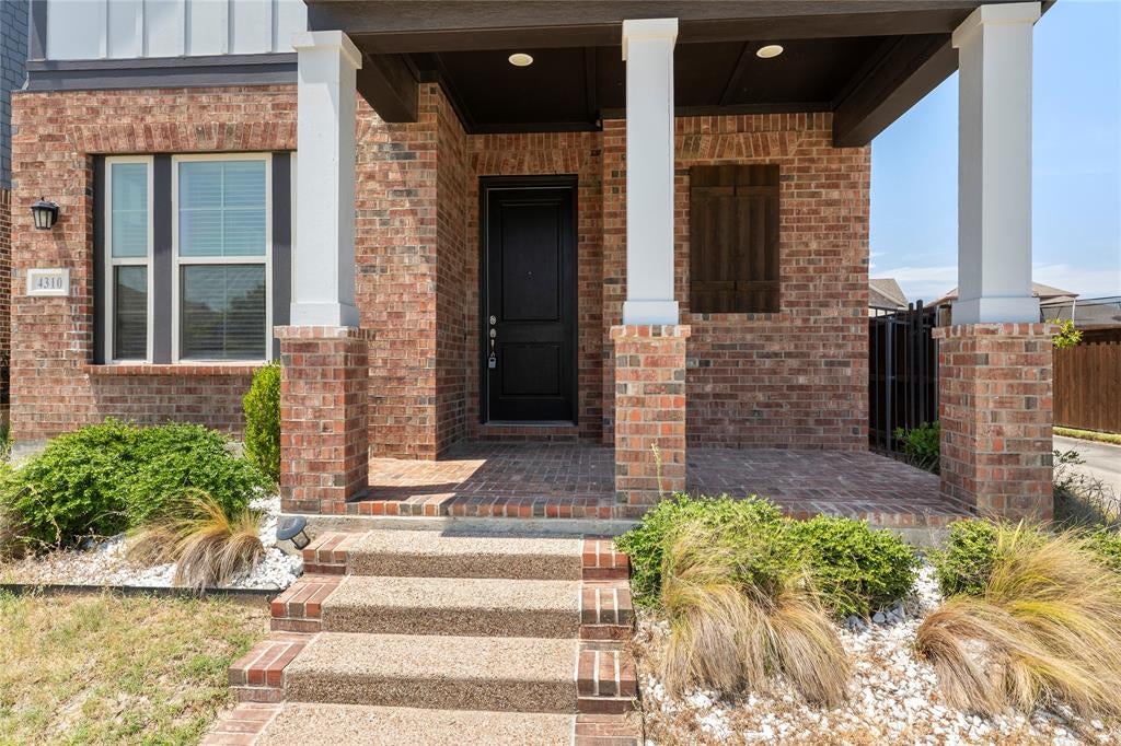 4310 Indigo Lark Lane