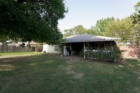 A home in Burleson