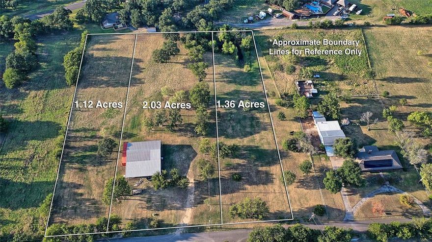 1.36 acre lot located in the city limits of Nocona on a quiet street with access to city water, sewer, natural gas and electric. There is also a small pond on the north end of this property. Excellent build site for a new home.