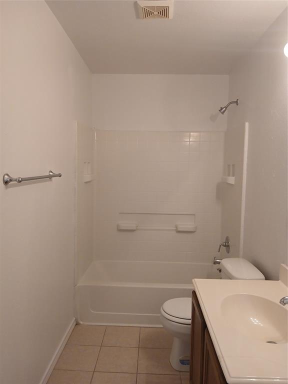 Biggs J E - Residential Lease