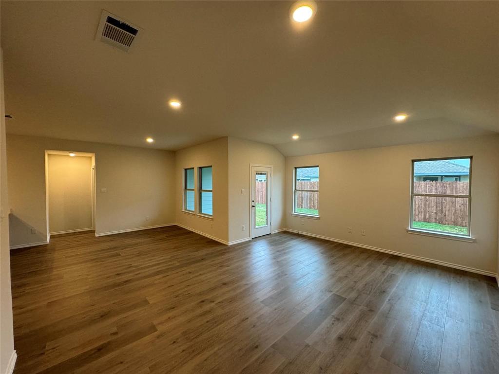 Windrose - Residential Lease