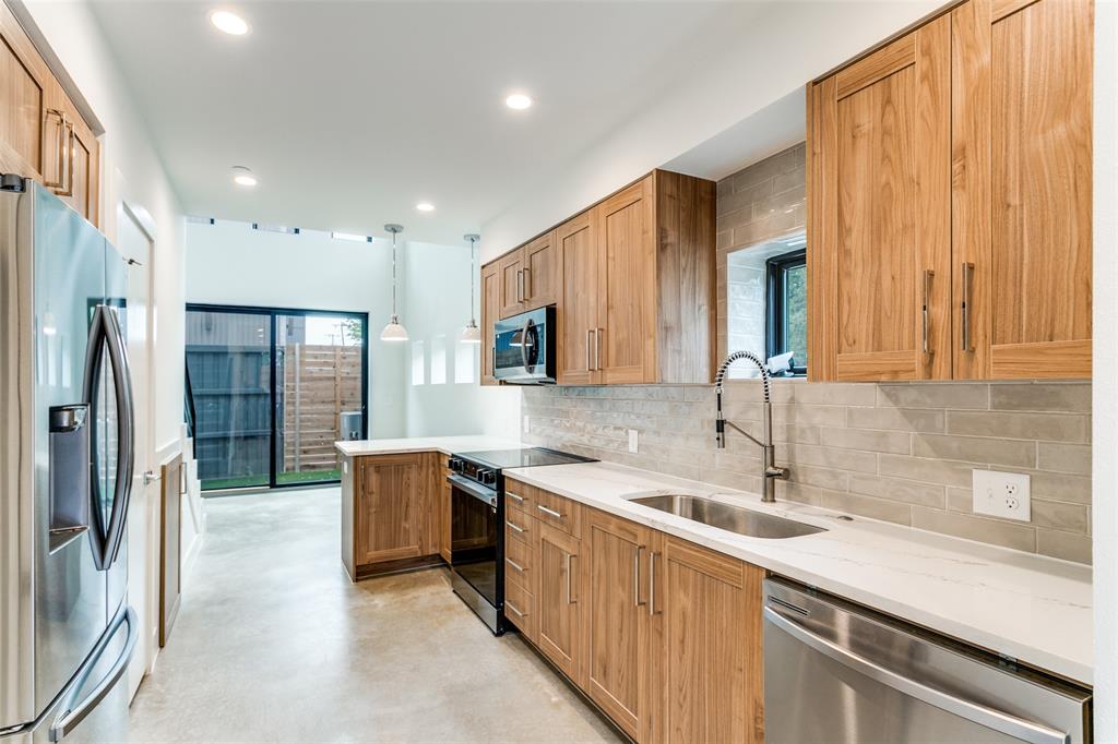 Deere Park - Residential Lease