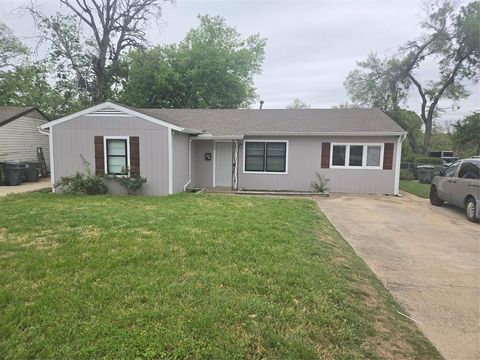 Photo of 2334 Wolcott Drive, Dallas, TX 75241 (MLS # 21223732)