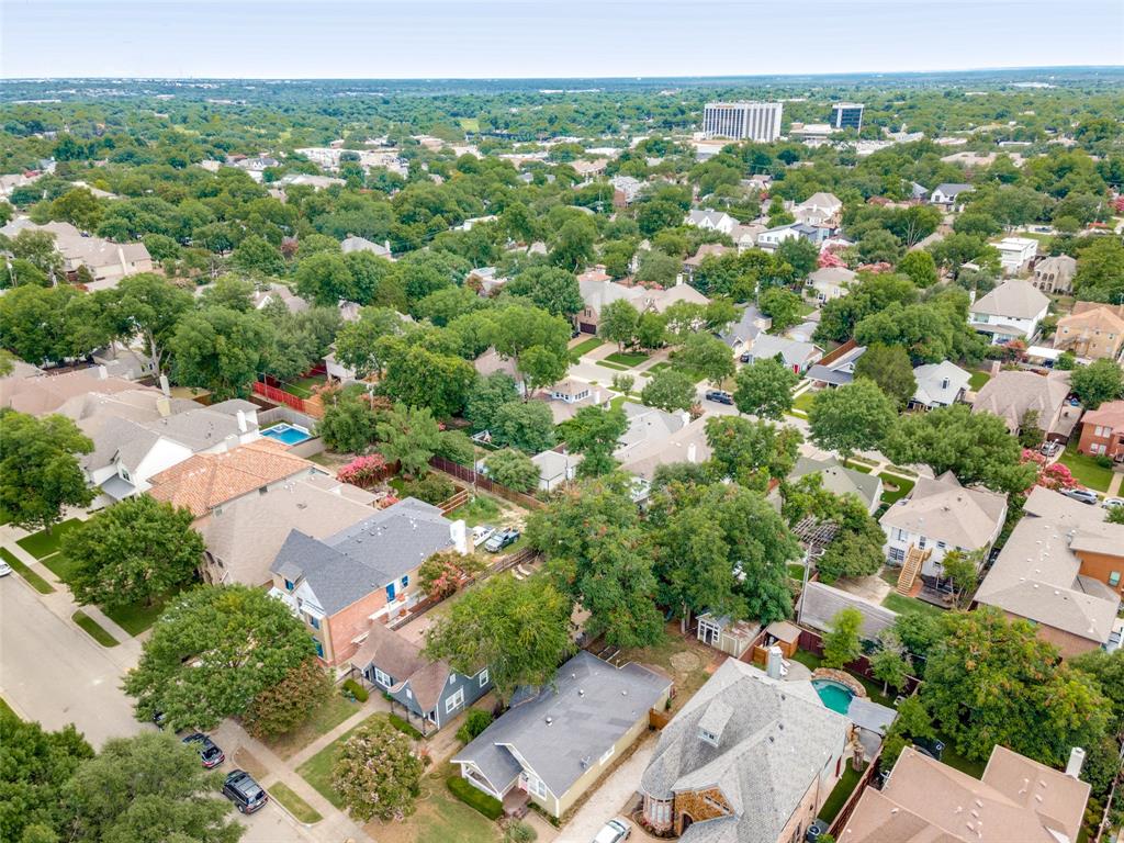 6226 Lakeshore Drive