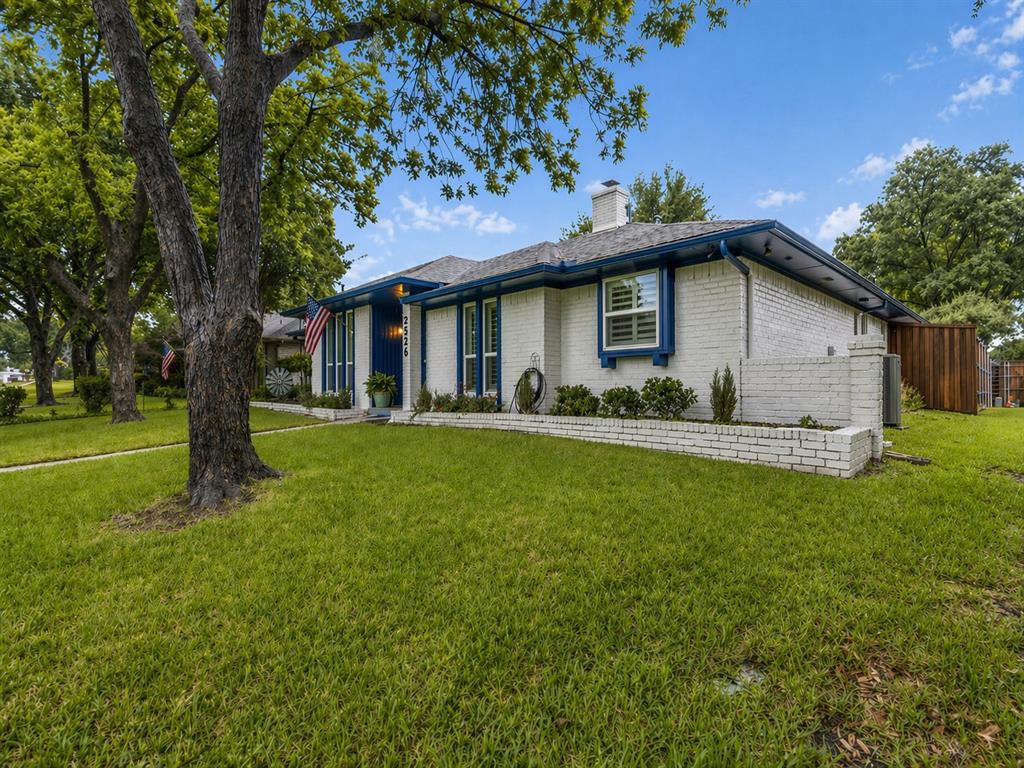 2526 Dove Creek Lane