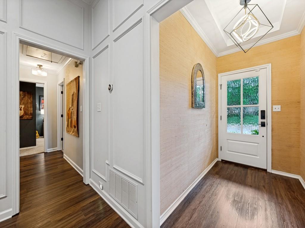 2526 Dove Creek Lane