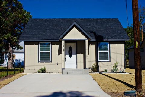 1618 Cleveland Street Greenville TX 75401