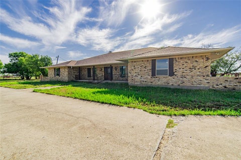 Photo of 4320 Hickox Road, Rowlett, TX 75089 (MLS # 21408844)
