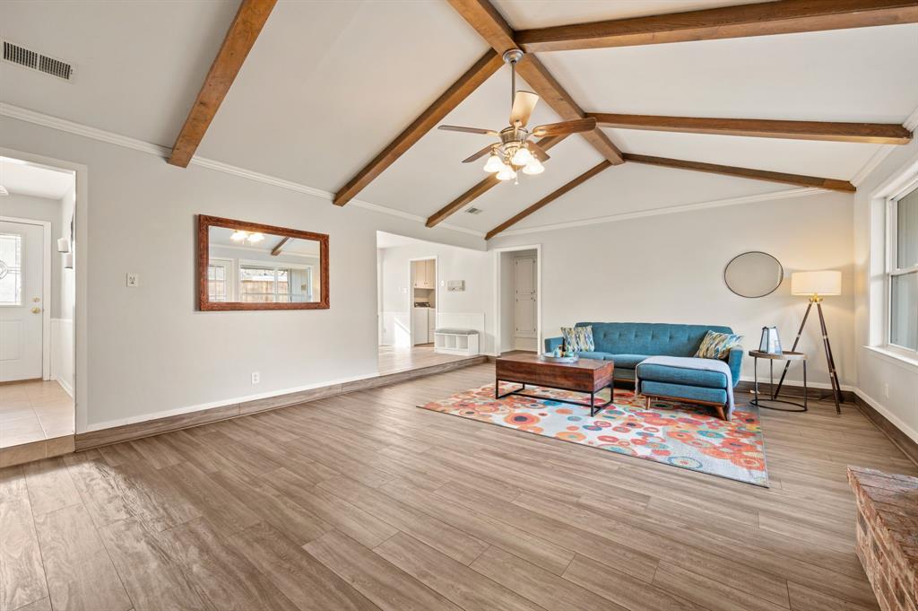 3124 Spring Lake Drive