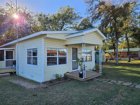 Tiny photo for 172 County Road 1313, Morgan, TX 76671 (MLS # 21100730)