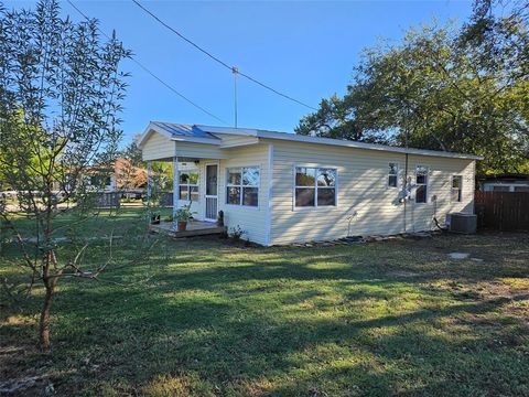 Tiny photo for 172 County Road 1313, Morgan, TX 76671 (MLS # 21100730)