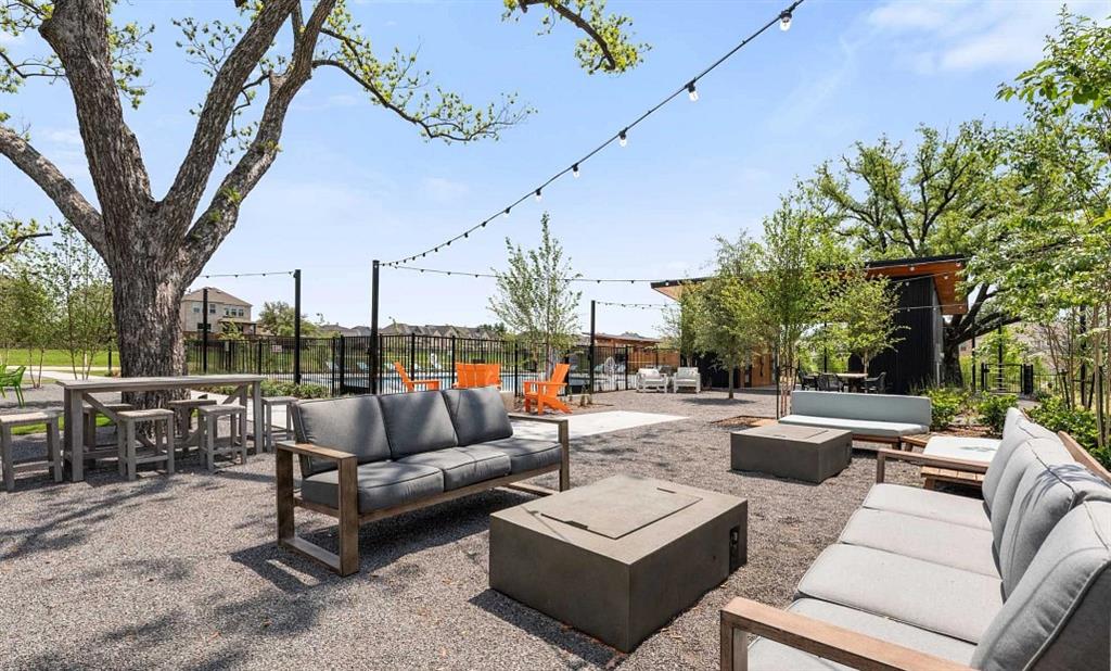 Sereno Oaks at Buckner Terrace - Residential