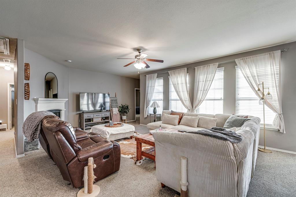 2195 Liriope Lane