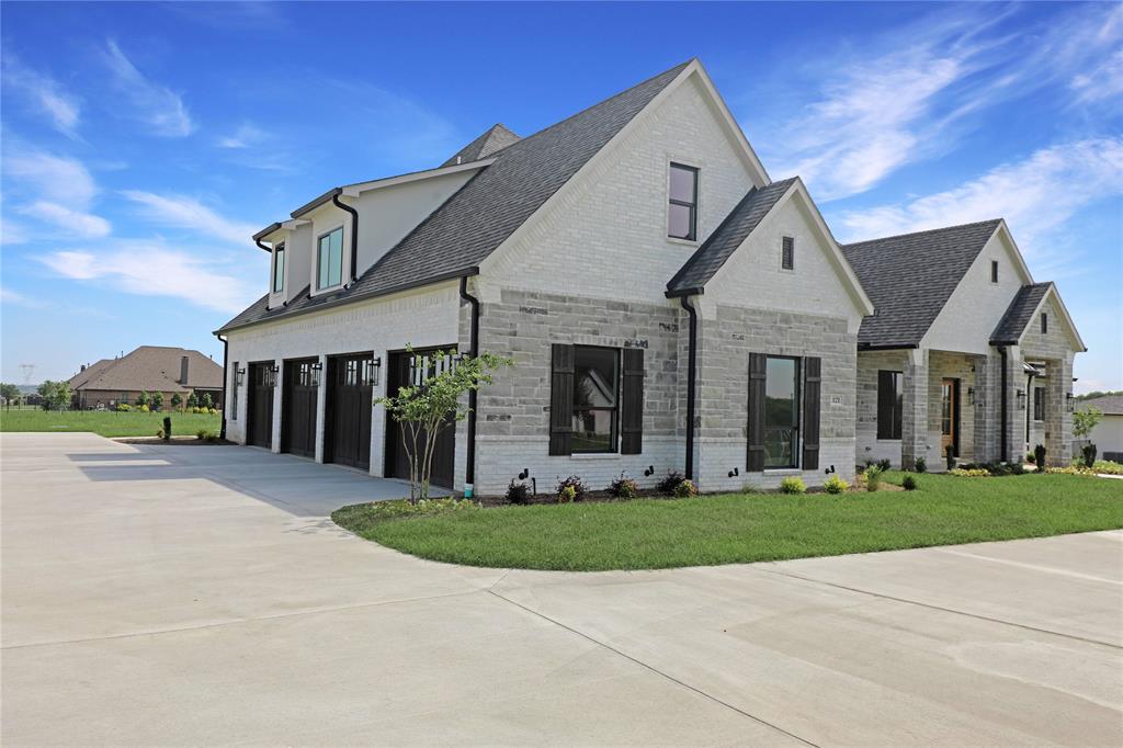 121 Ford Court