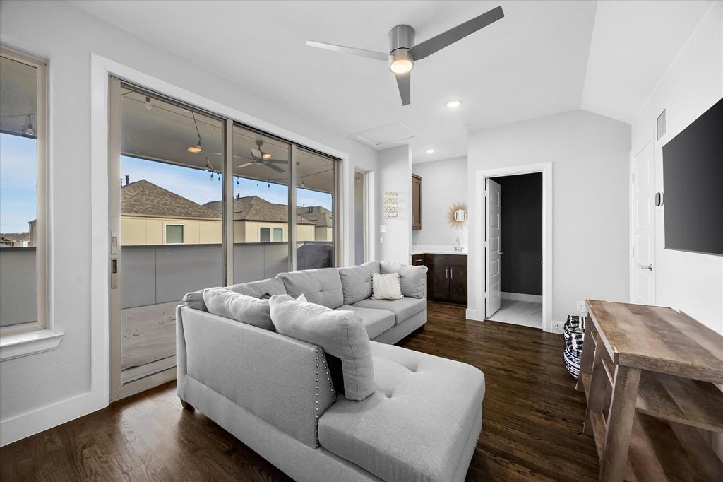 Merton Midtown Park Ph 2 - Residential Lease