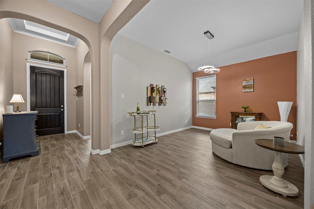 3013 Charing Cross Road