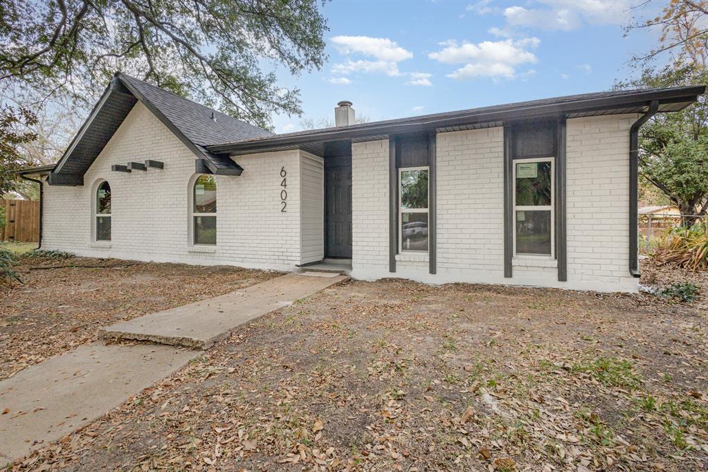 6402 Faircove Circle