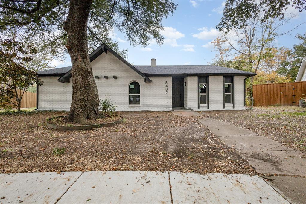 6402 Faircove Circle