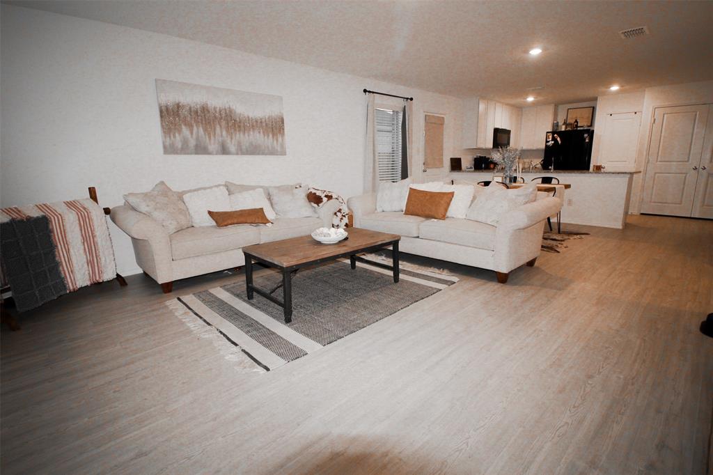 15104 Bull Wagon Way