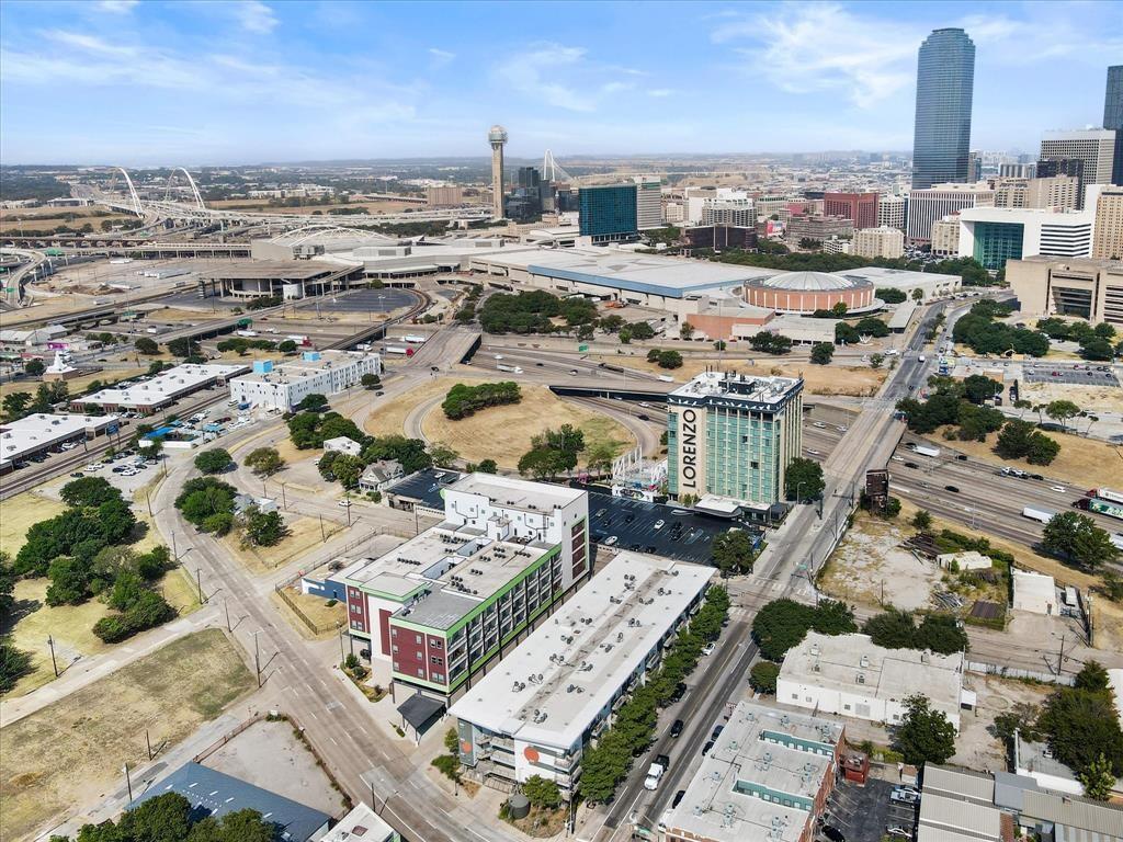 Buzz Condos - Residential Lease