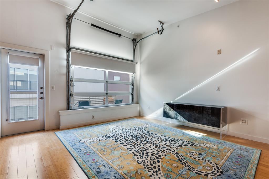 Buzz Condos - Residential Lease