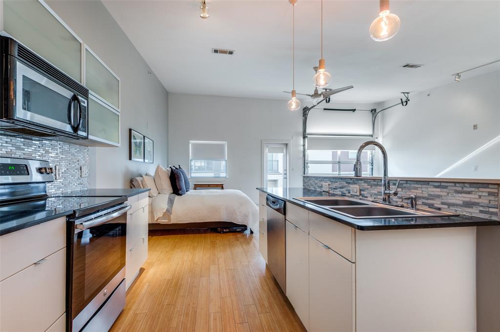 Buzz Condos - Residential Lease