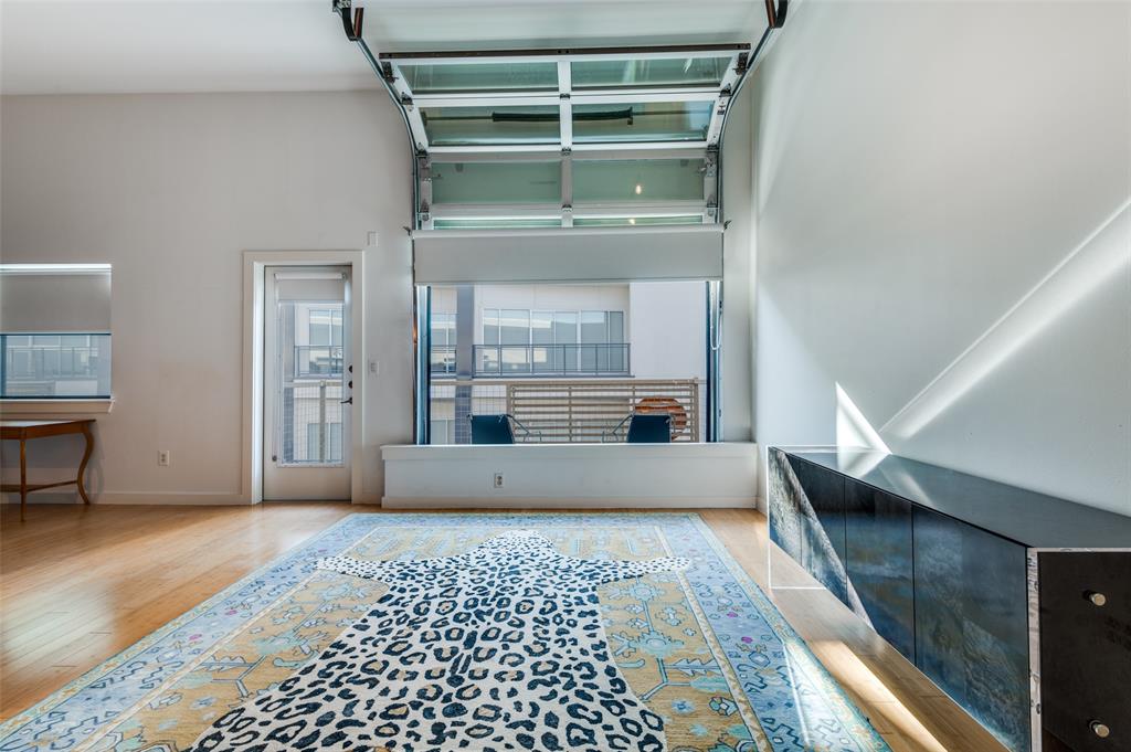 Buzz Condos - Residential Lease