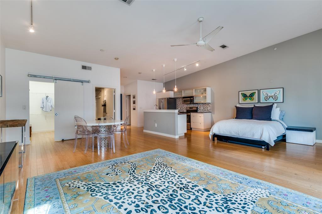 Buzz Condos - Residential Lease