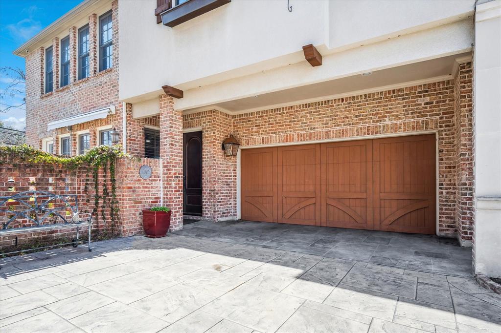 5932 Preston Gate Court