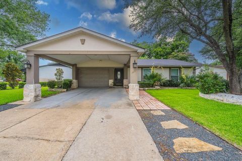 1825 Emerald Drive Irving TX 75060