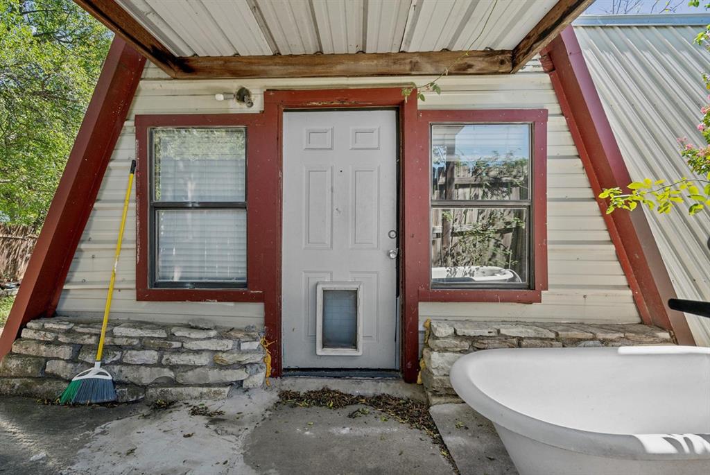 East Park - Commercial Sale