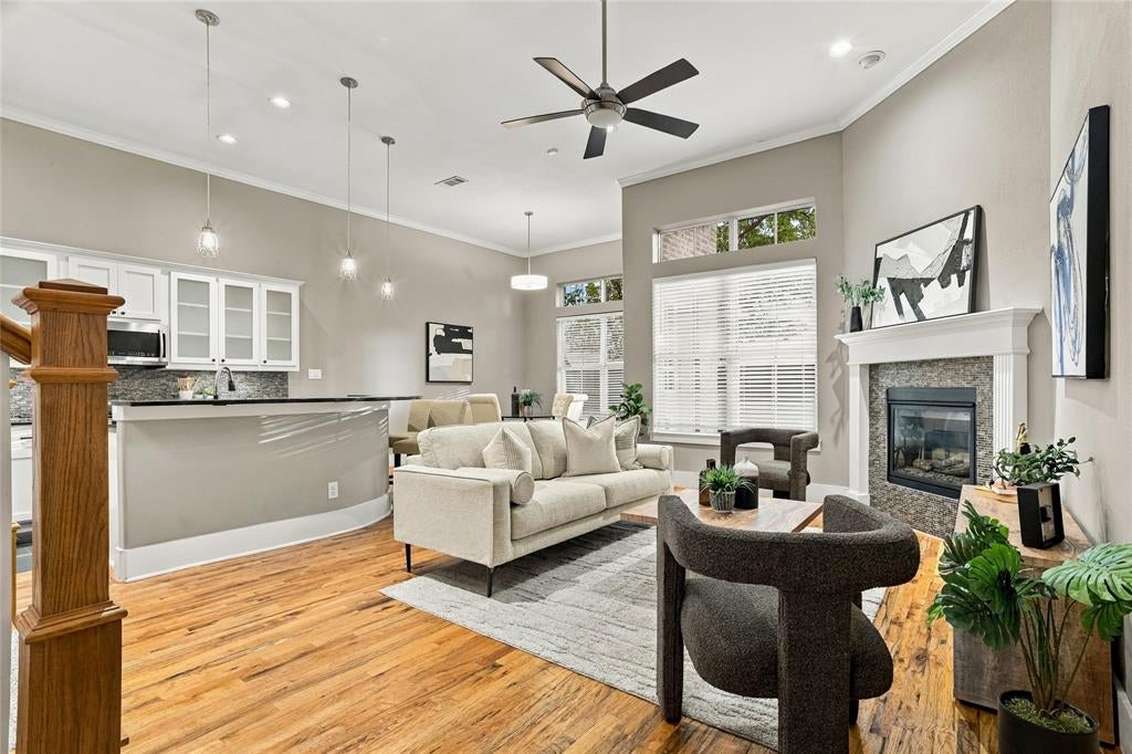 2223 Eriksson Lane