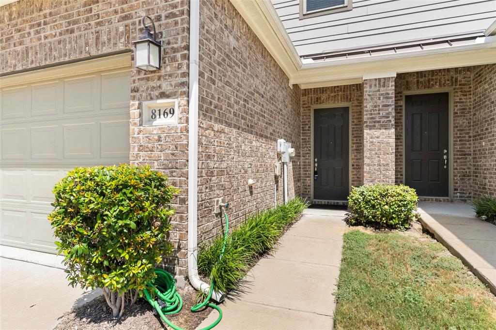 8169 Snapdragon Way