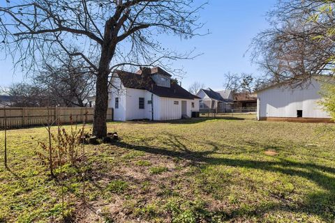 A home in Cleburne