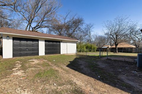 A home in Cleburne