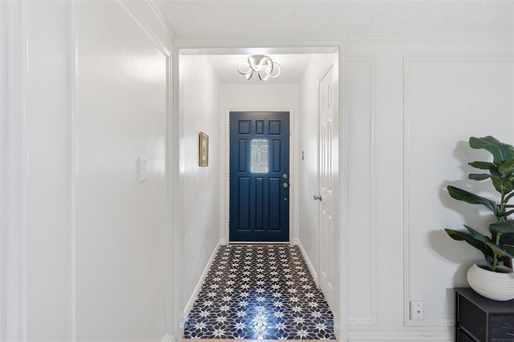 3113 Spring Lake Drive