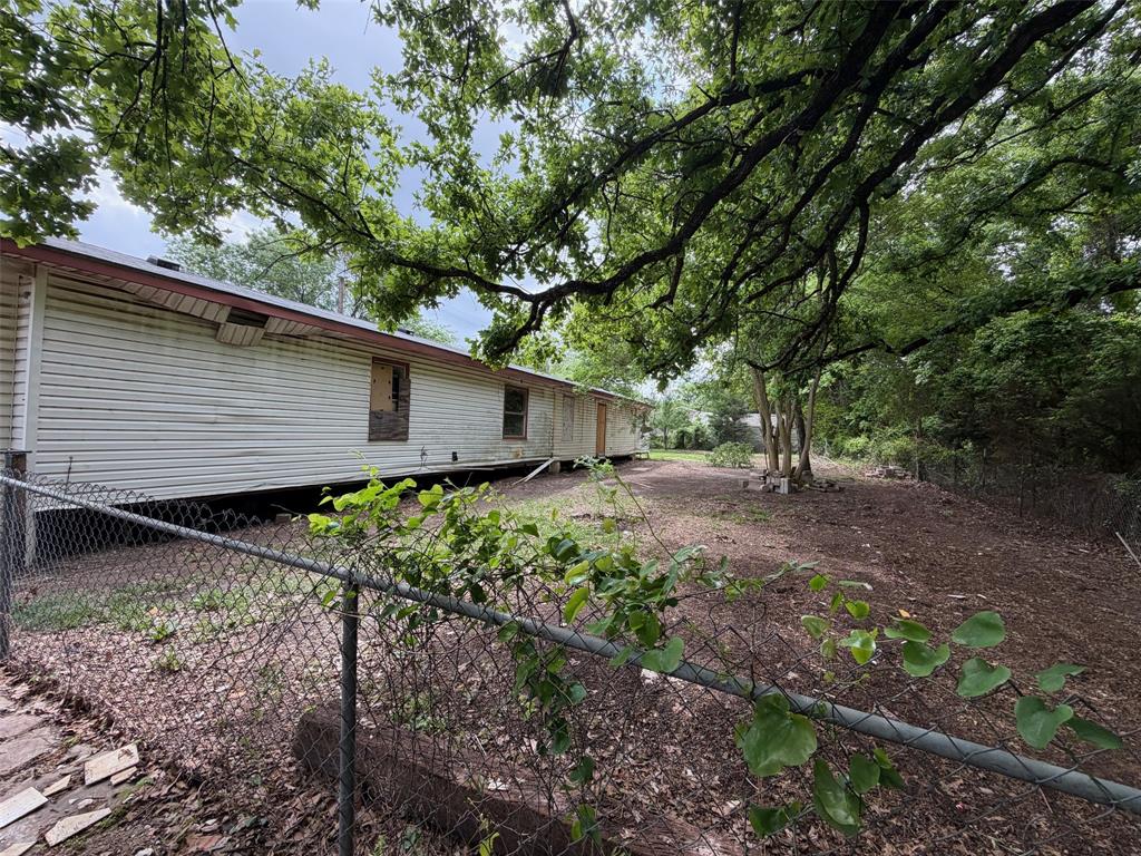 1005 Cove Drive