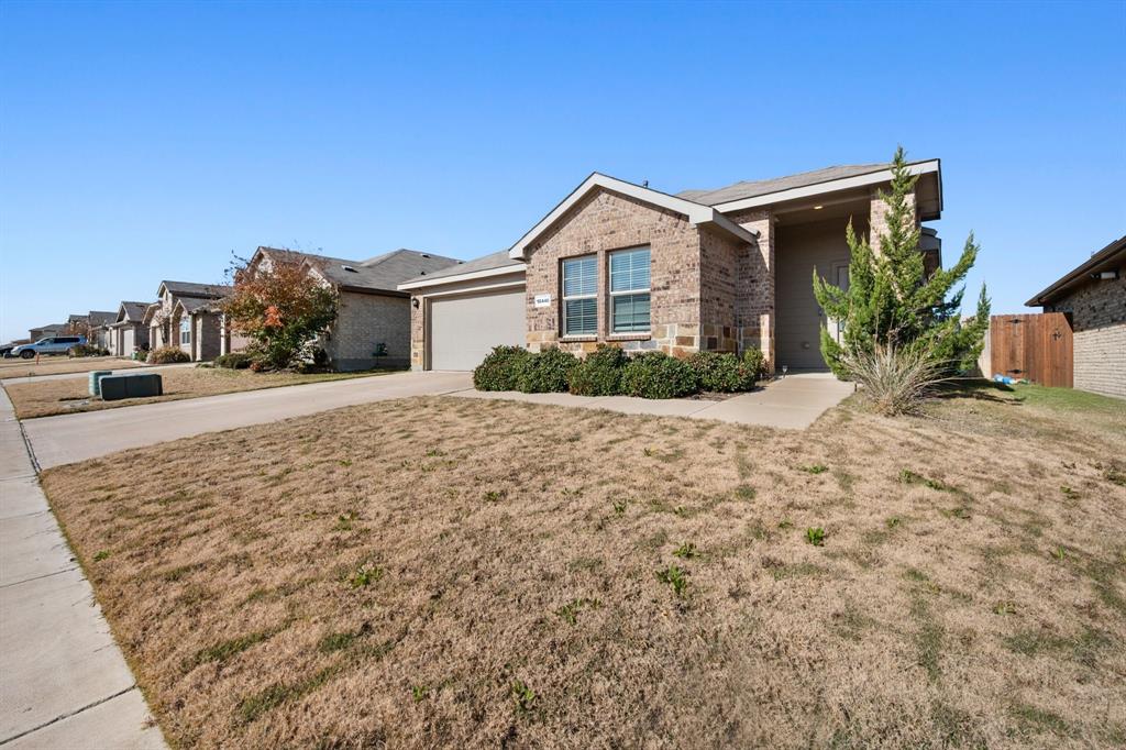 10446 Fort Clark Trail