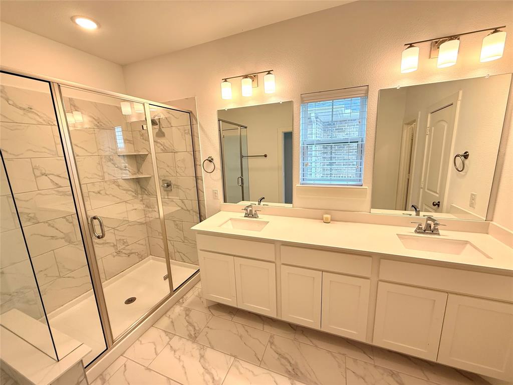 Apples Crossing - Residential Lease