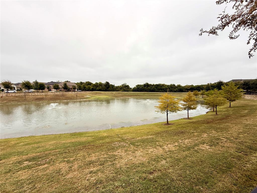 Apples Crossing - Residential Lease