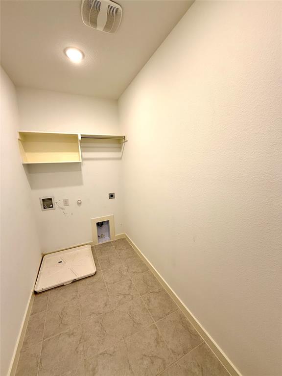 Apples Crossing - Residential Lease