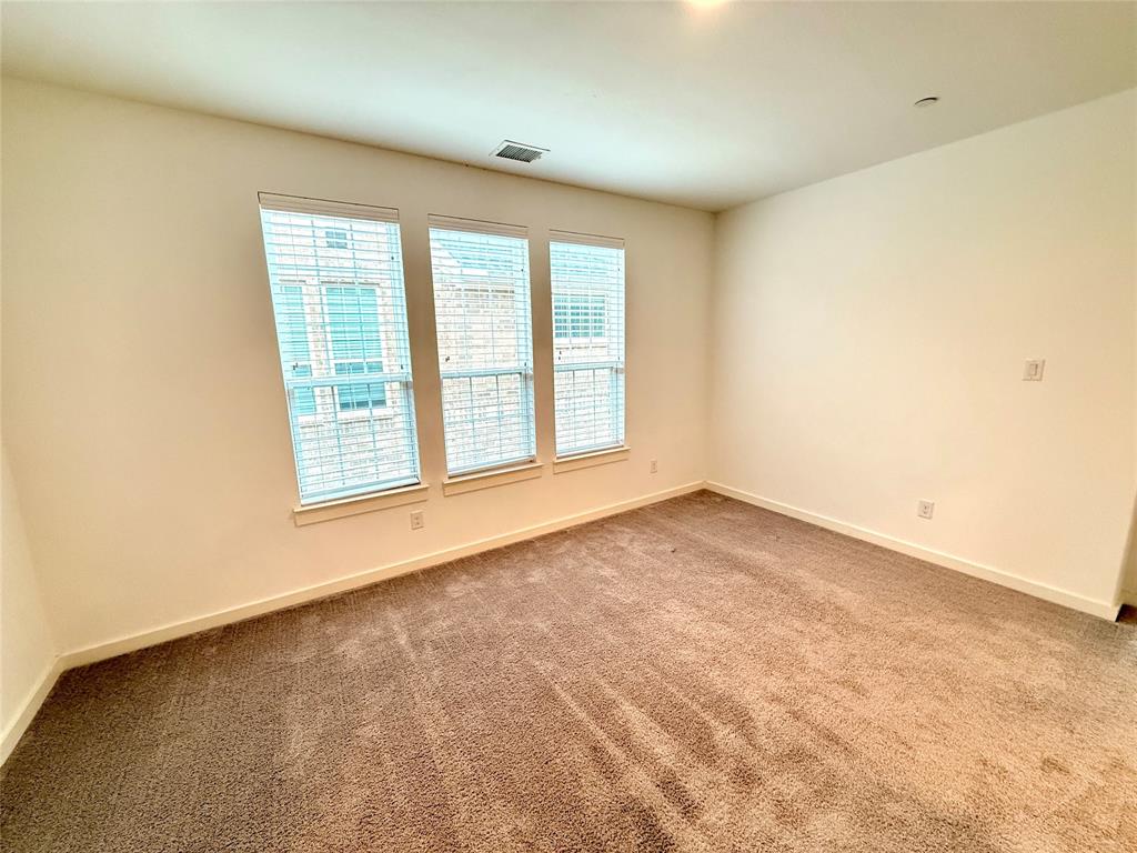 Apples Crossing - Residential Lease